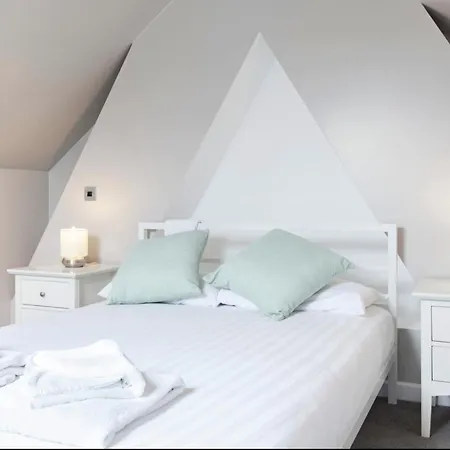 Ferienhaus Contractor Or Business - Family Relocation - Location