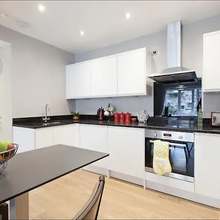 Contractor Or Business - Family Relocation - Location *